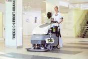 Autolaveuse HAKO B45 CLH pour HOPITAL AUTOTRACTEE Pack